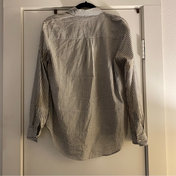 Rails Button Down with Pearls - Picture 5 of 6